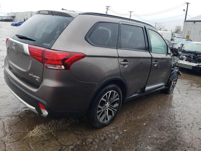 2016 Mitsubishi Outlander SE