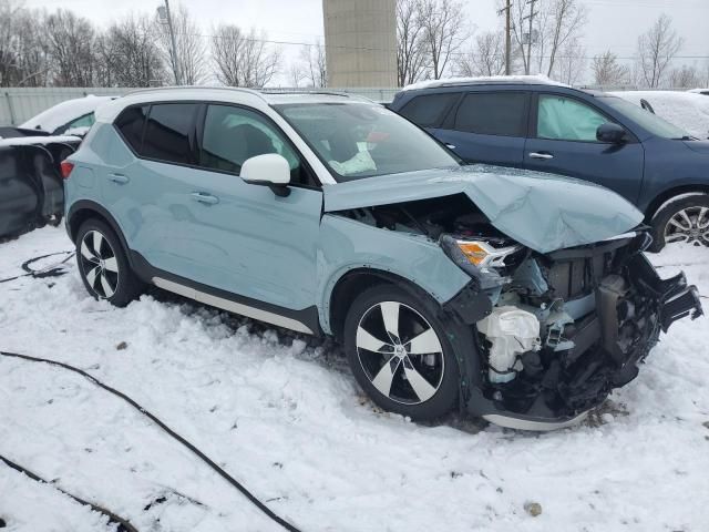 2019 Volvo XC40 T5 Momentum