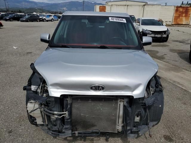 2011 KIA Soul +