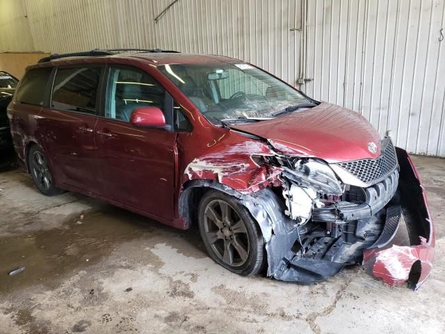 2017 Toyota Sienna SE