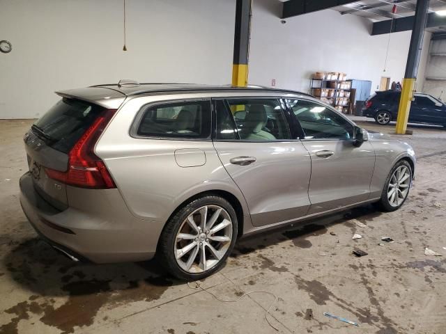 2020 Volvo V60 T5 Momentum