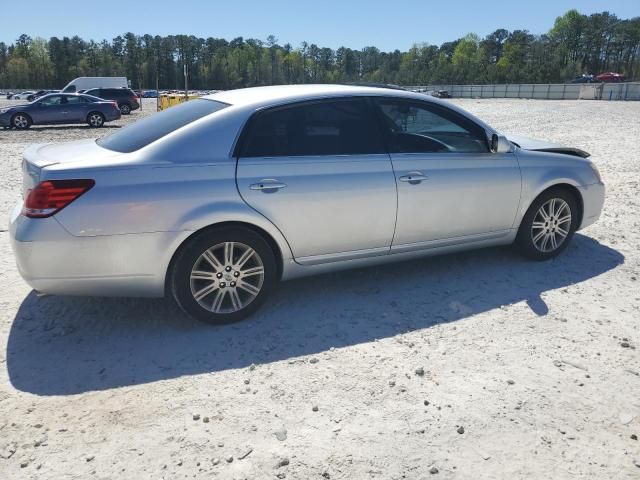 2005 Toyota Avalon XL