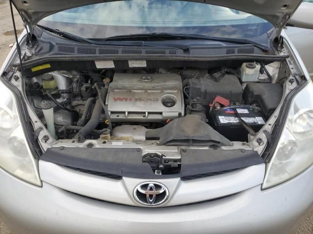 2006 Toyota Sienna XLE