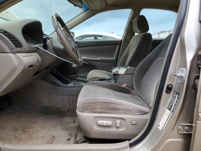 2004 Toyota Camry LE