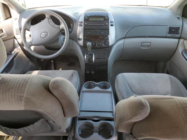 2007 Toyota Sienna CE