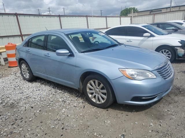 2013 Chrysler 200 Touring