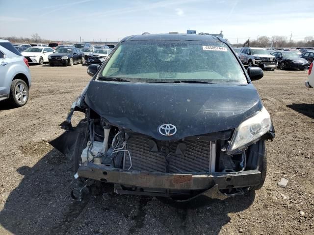 2011 Toyota Sienna XLE