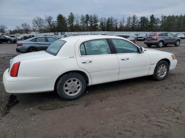 1998 Lincoln Town Car Signature