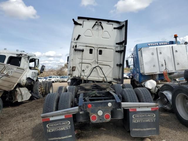 2015 Freightliner Cascadia 125