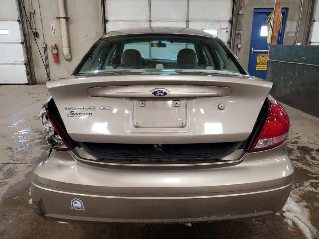 2005 Ford Taurus SE