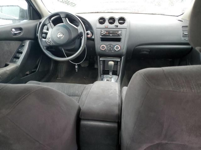 2010 Nissan Altima Base