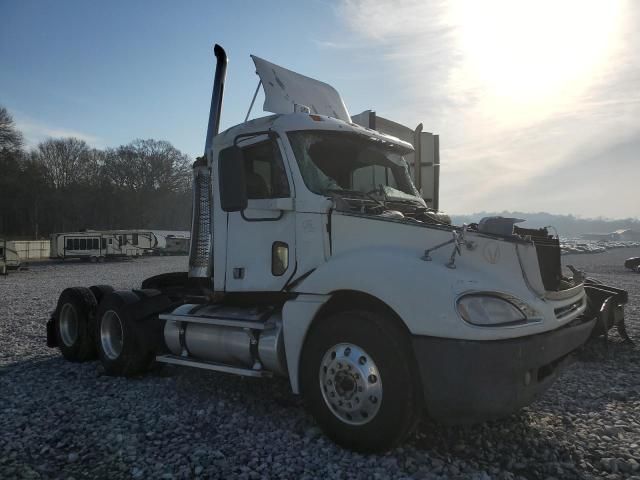 2007 Freightliner Conventional Columbia