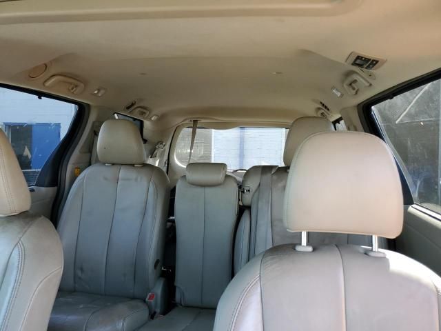 2013 Toyota Sienna XLE