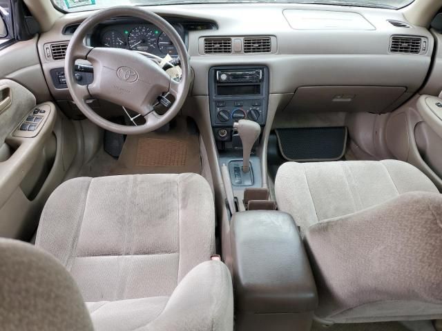 2000 Toyota Camry CE