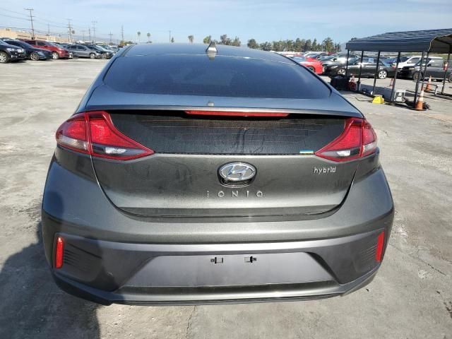 2022 Hyundai Ioniq SE