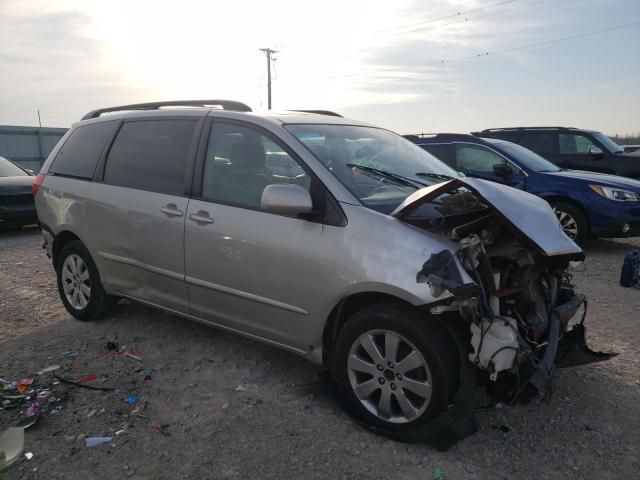 2007 Toyota Sienna XLE