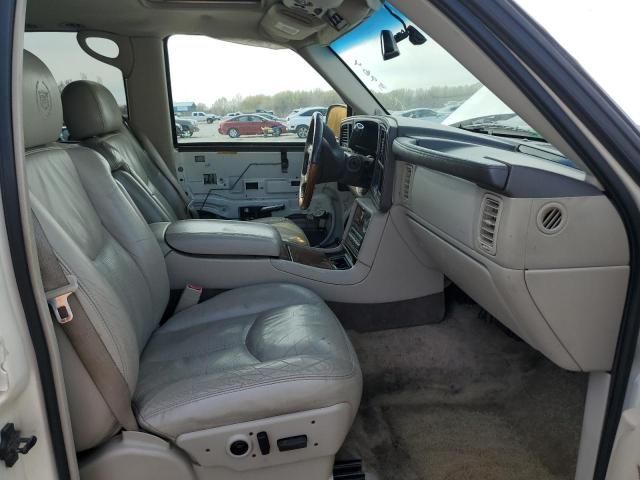 2003 Cadillac Escalade Luxury