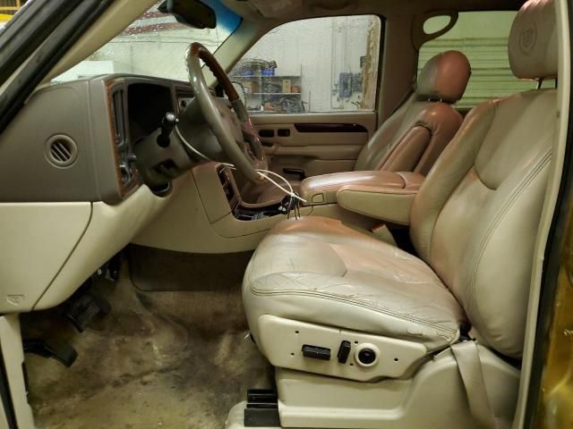 2003 Cadillac Escalade Luxury