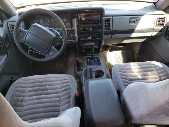 1995 Jeep Grand Cherokee Laredo