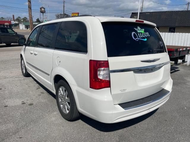 2012 Chrysler Town & Country Touring