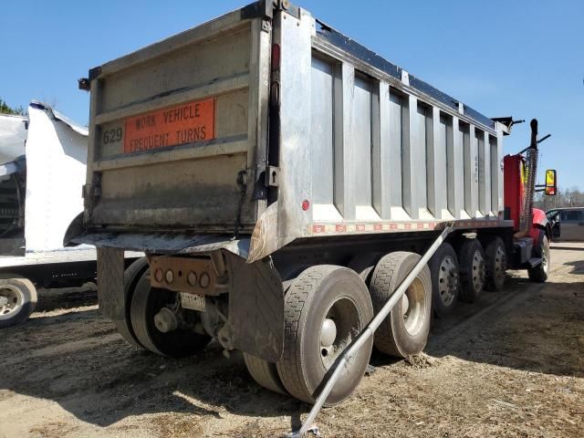 2018 Kenworth Construction T880