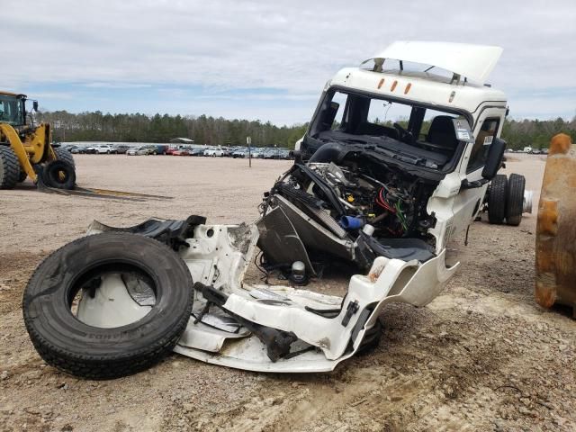 2021 Freightliner Cascadia 126