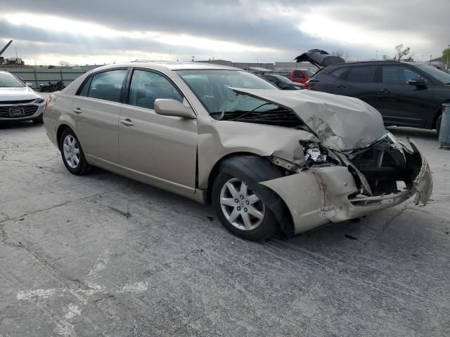 2005 Toyota Avalon XL