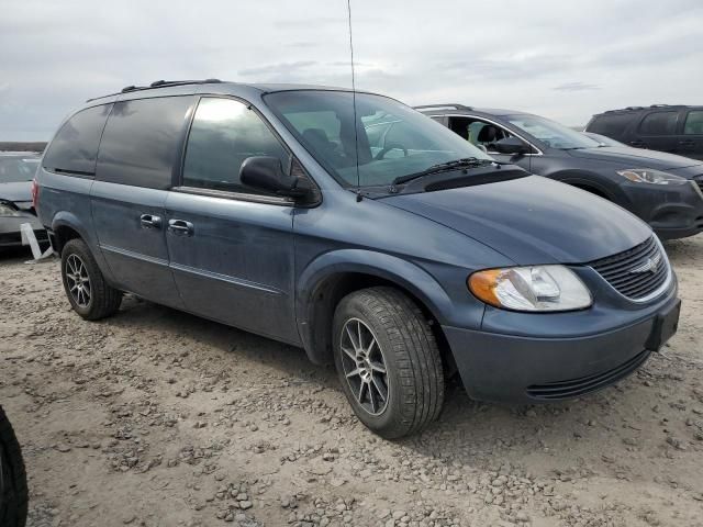 2002 Chrysler Town & Country LX