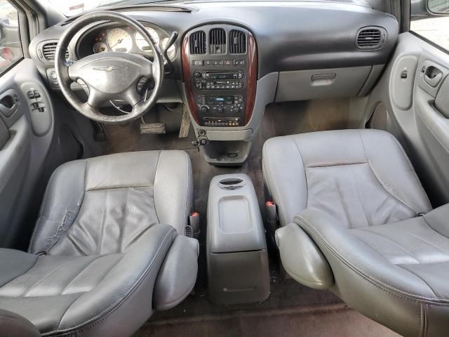 2004 Chrysler Town & Country Touring