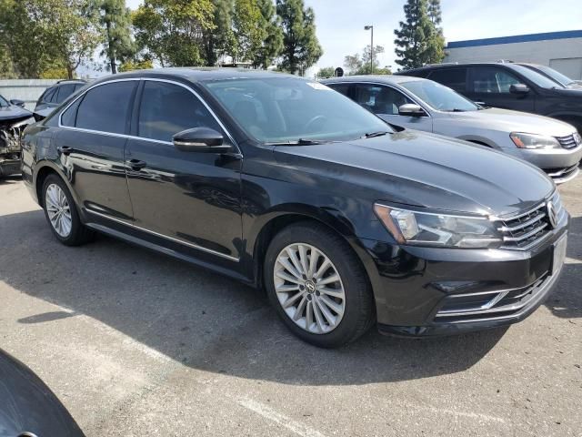 2016 Volkswagen Passat SE