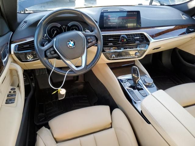 2019 BMW 530E