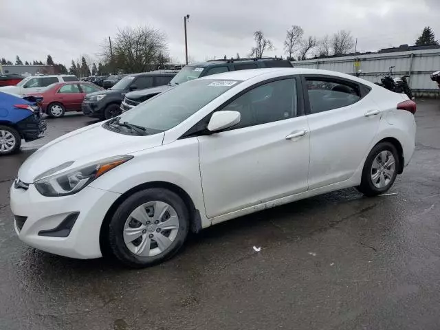 2016 Hyundai Elantra SE