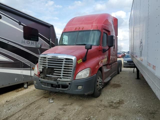 2016 Freightliner Cascadia 125