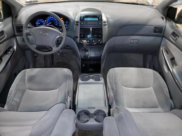 2008 Toyota Sienna CE