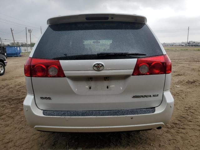 2006 Toyota Sienna XLE