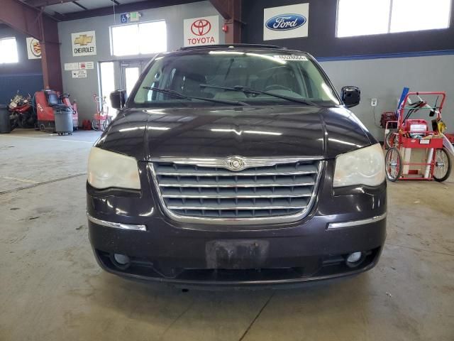 2010 Chrysler Town & Country Touring