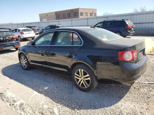 2005 Volkswagen New Jetta 2.5L Option Package 2