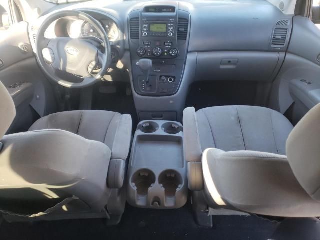 2010 KIA Sedona LX