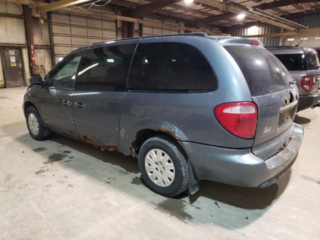 2005 Chrysler Town & Country LX