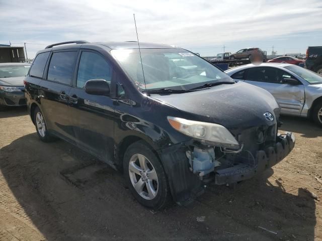 2013 Toyota Sienna LE