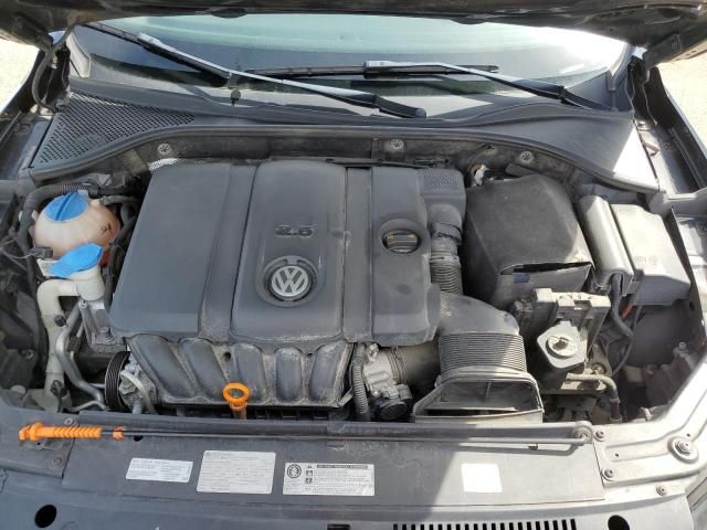 2013 Volkswagen Passat SEL