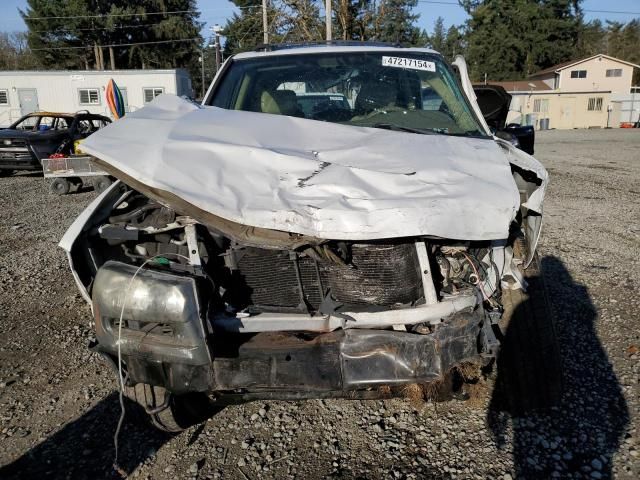 2004 Chevrolet Trailblazer LS