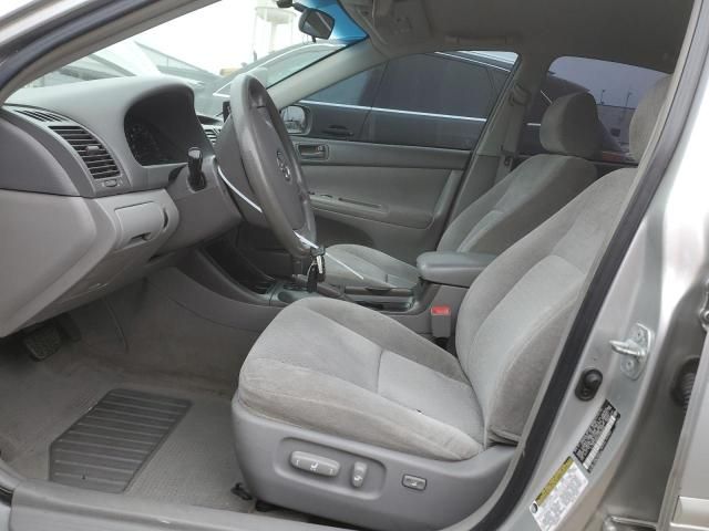 2004 Toyota Camry LE