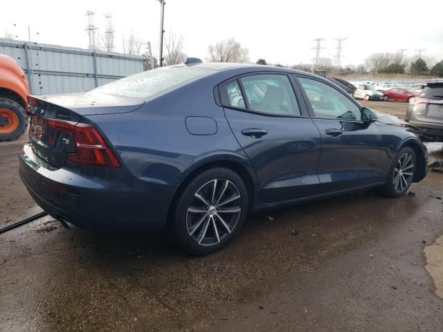 2021 Volvo S60 T5 Momentum