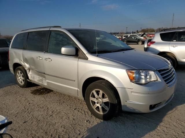 2010 Chrysler Town & Country Touring