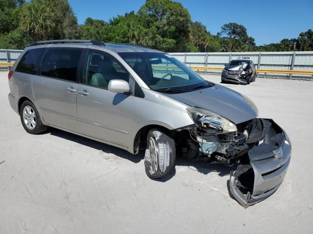 2005 Toyota Sienna XLE