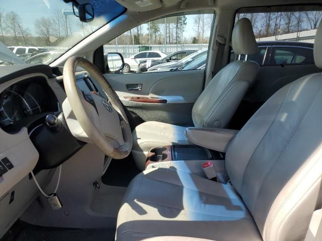 2011 Toyota Sienna XLE