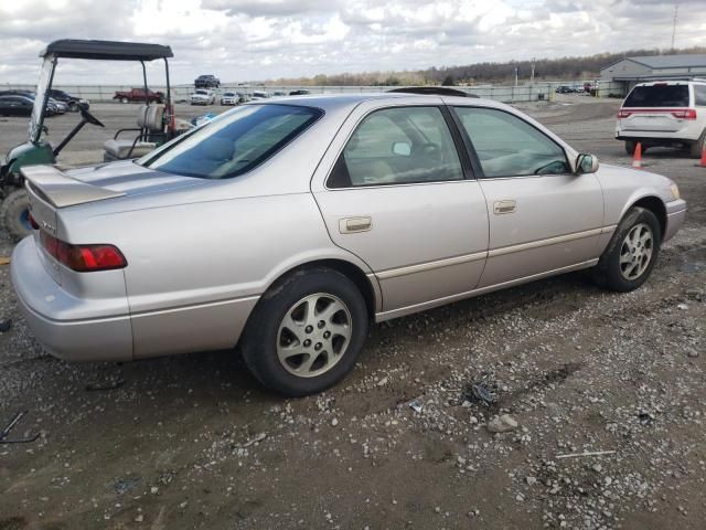 1999 Toyota Camry LE