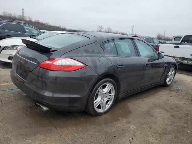 2011 Porsche Panamera 2