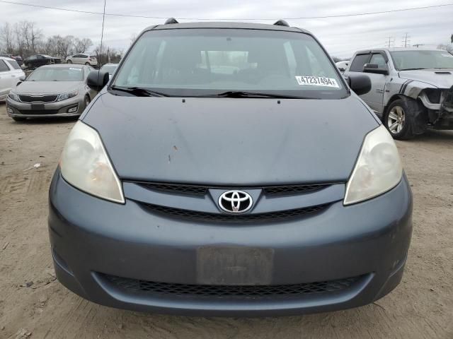 2010 Toyota Sienna CE